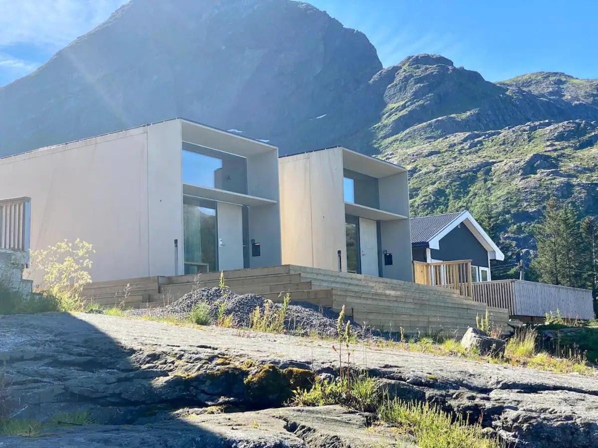 Oceanview Mini-House - Stunning Views Apartment Ramberg Bagian luar foto