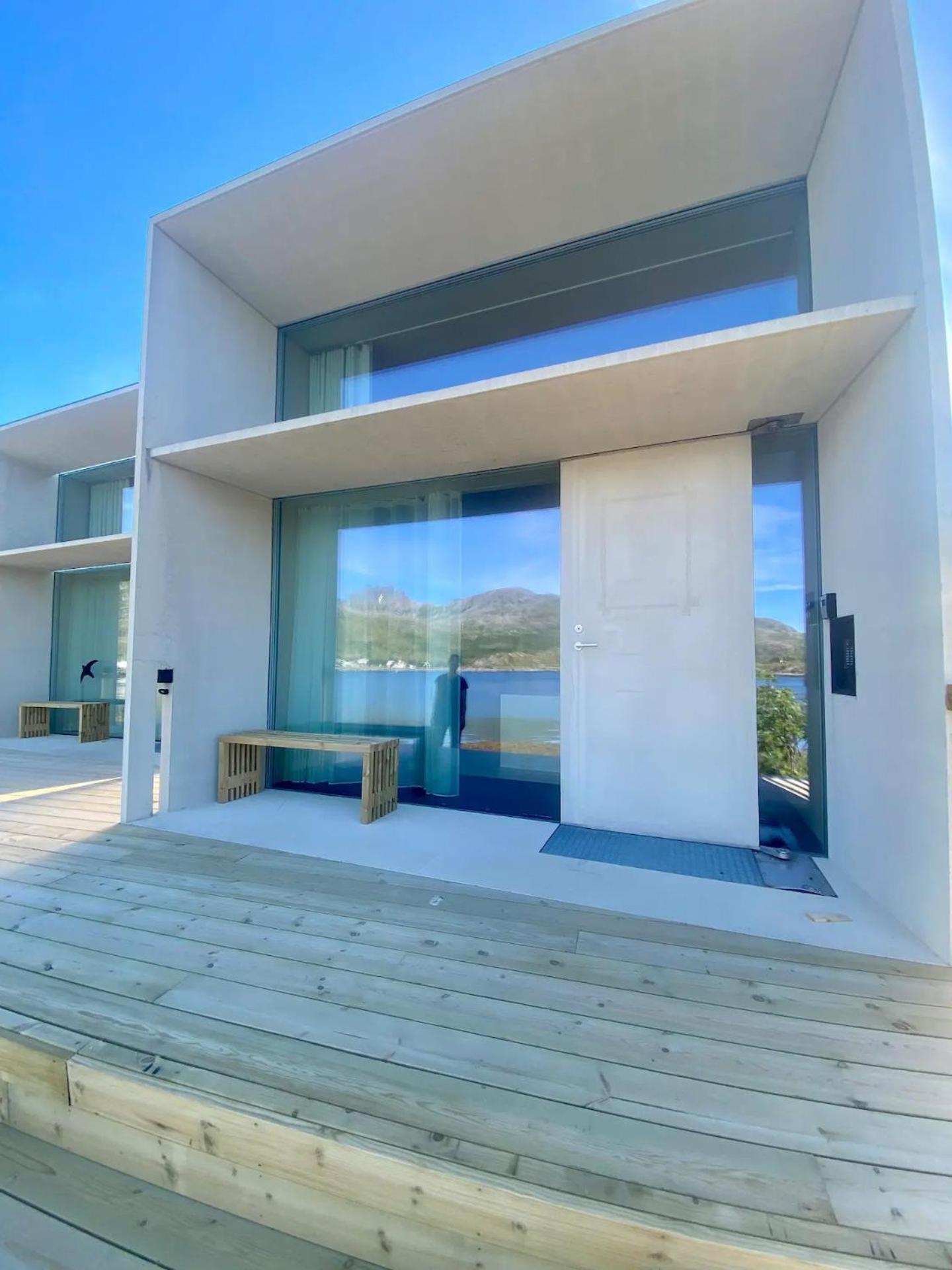 Oceanview Mini-House - Stunning Views Apartment Ramberg Bagian luar foto
