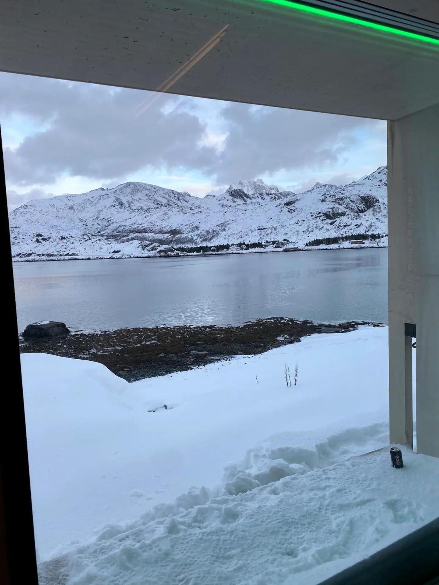 Oceanview Mini-House - Stunning Views Apartment Ramberg Bagian luar foto
