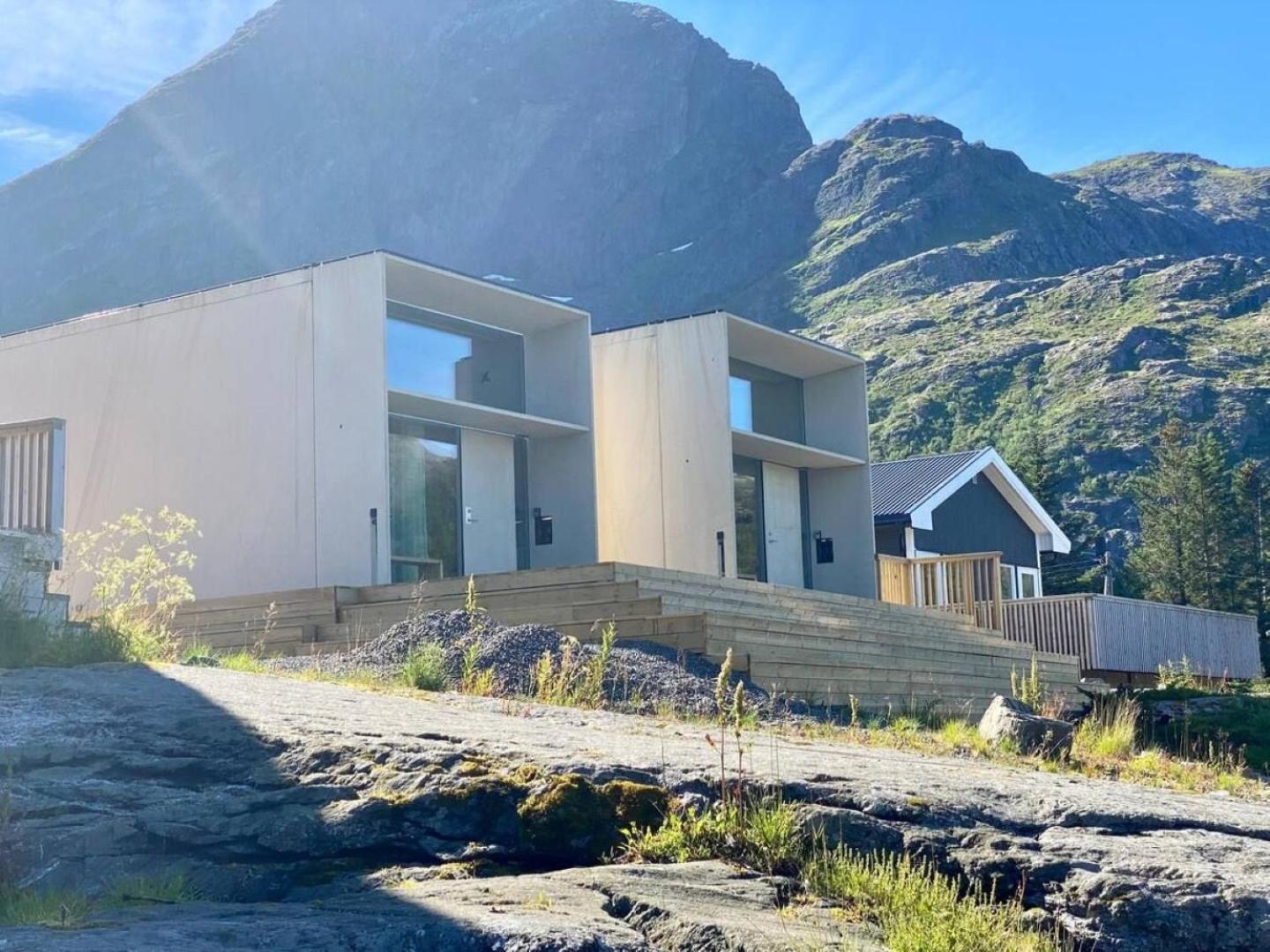 Oceanview Mini-House - Stunning Views Apartment Ramberg Bagian luar foto
