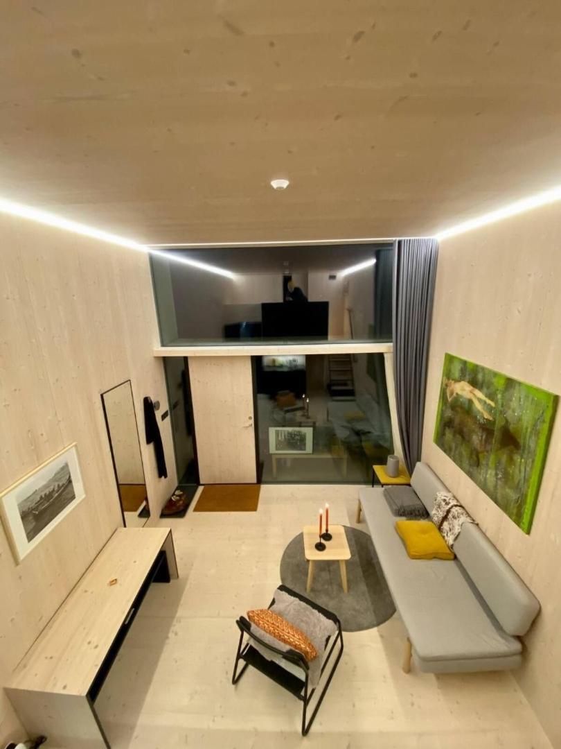 Oceanview Mini-House - Stunning Views Apartment Ramberg Bagian luar foto