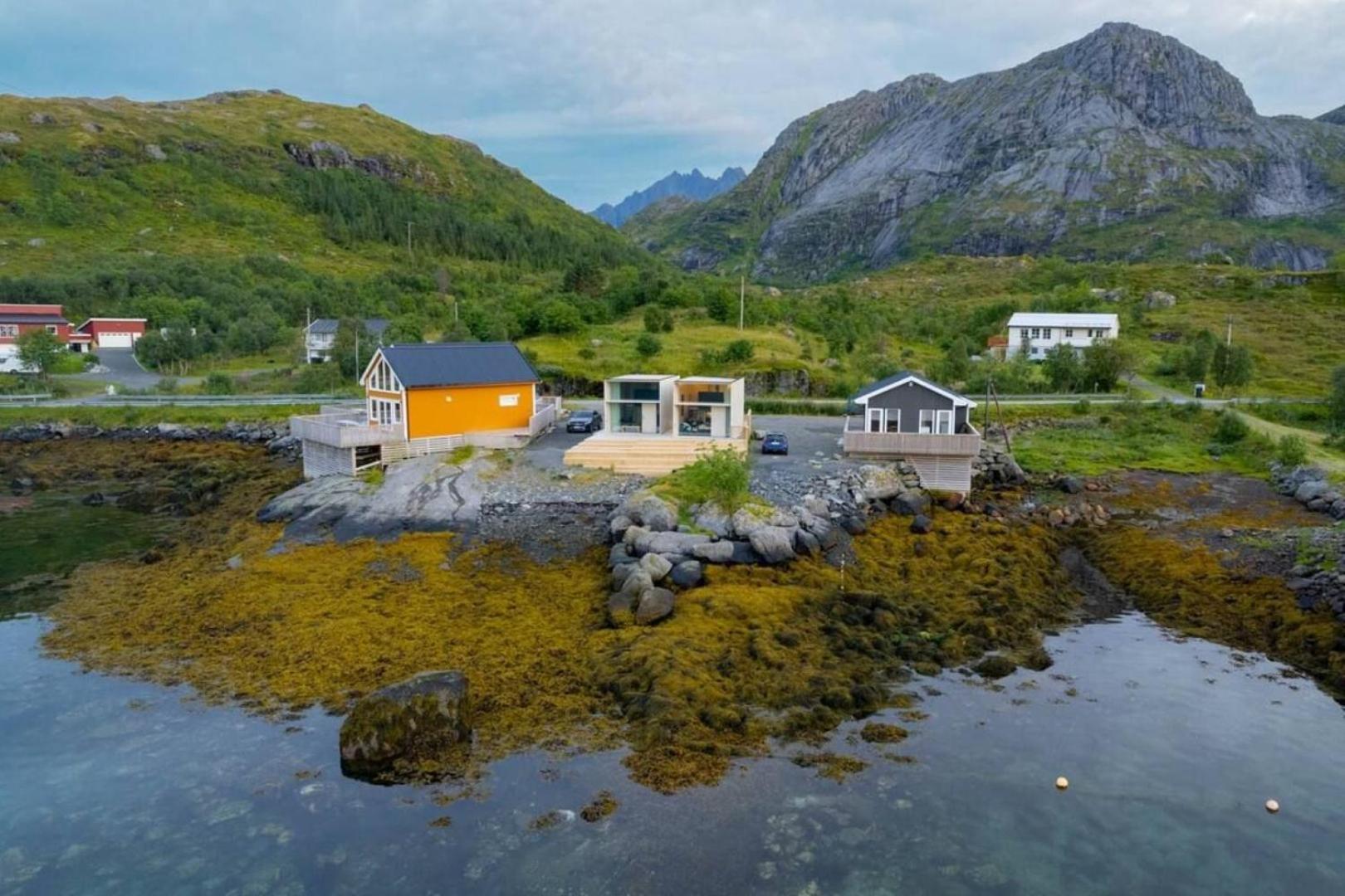 Oceanview Mini-House - Stunning Views Apartment Ramberg Bagian luar foto